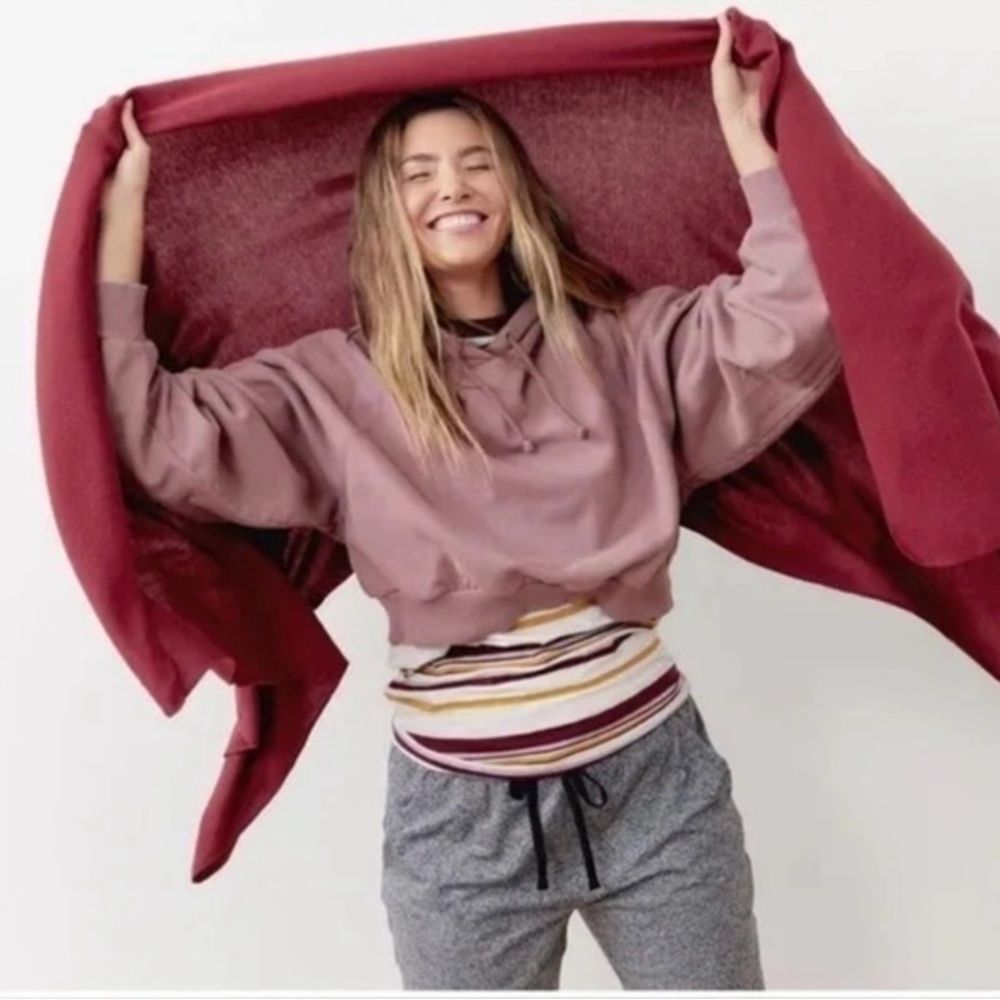 Short Stories Travel Blanket. NWT